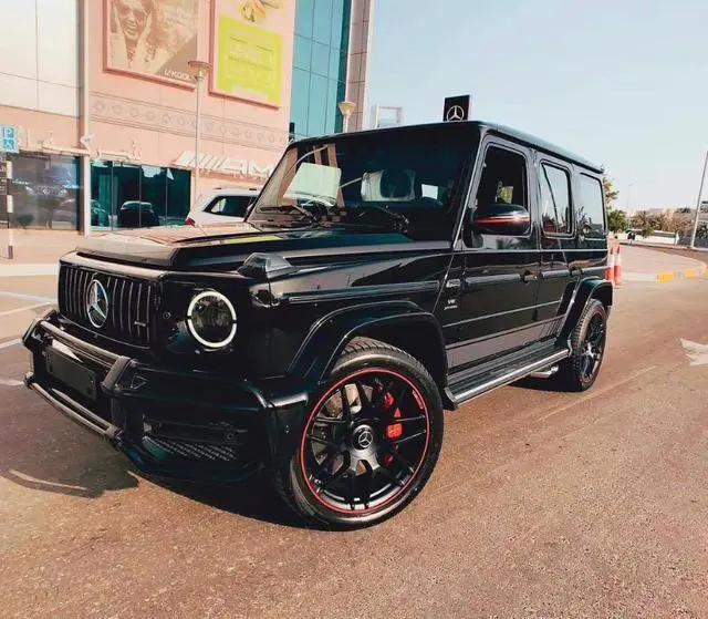 土豪800万求购奔驰大g"最牛"车牌,车主:我差钱吗?