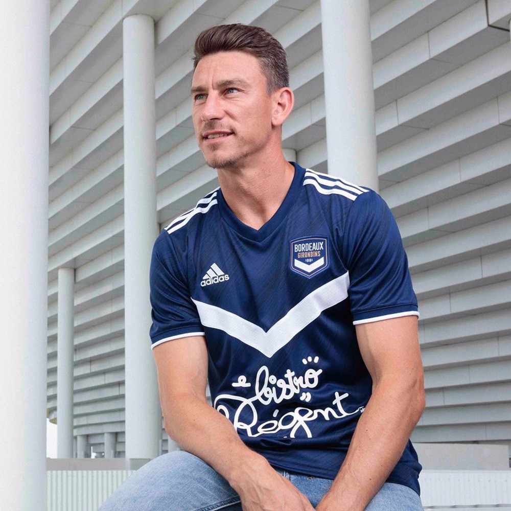 阿迪达斯发布波尔多2020/21赛季主客场球衣