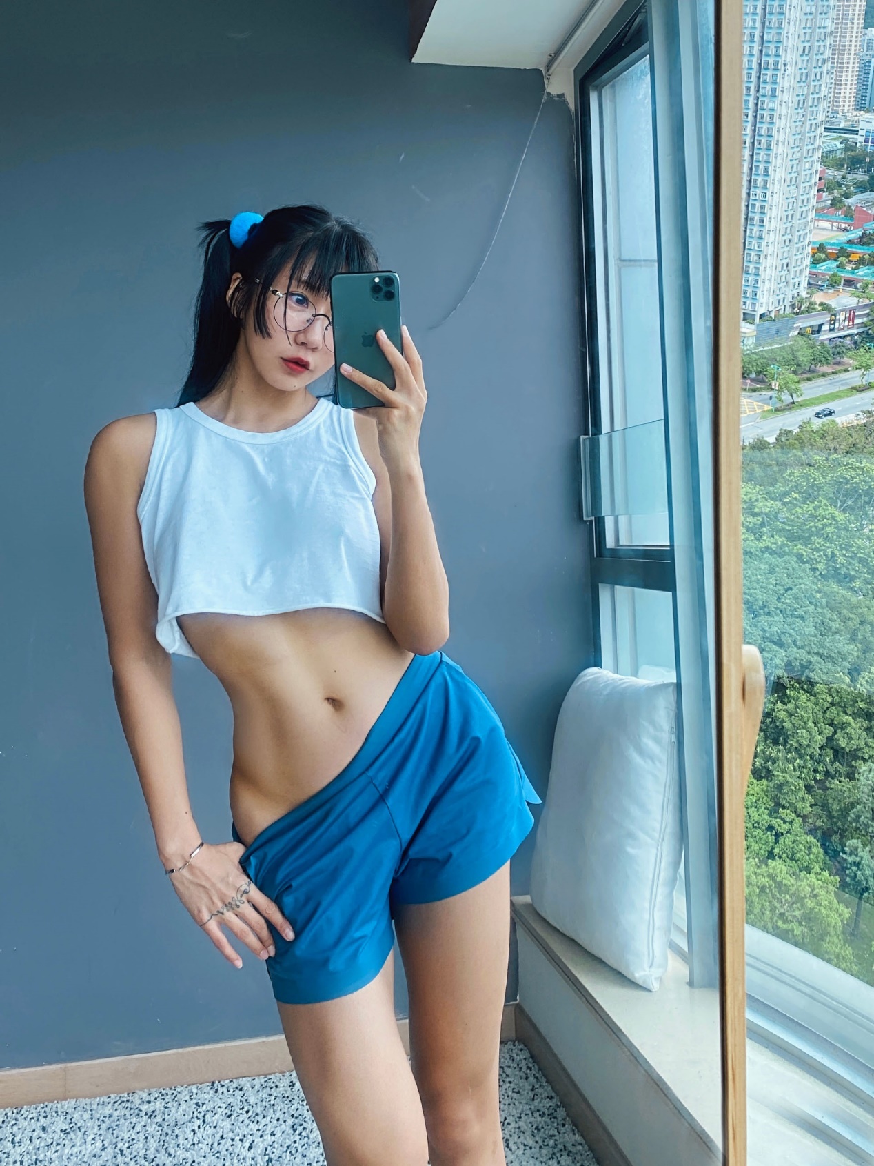 健身达人姜黎明,这马甲线小蛮腰绝了,网友:犹如漫画身材再现