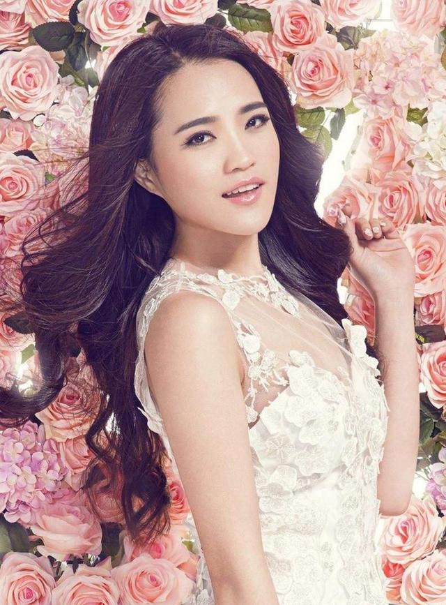 15位来自广东的女星,80后周秀娜90后庄心妍,谁是你的最爱?