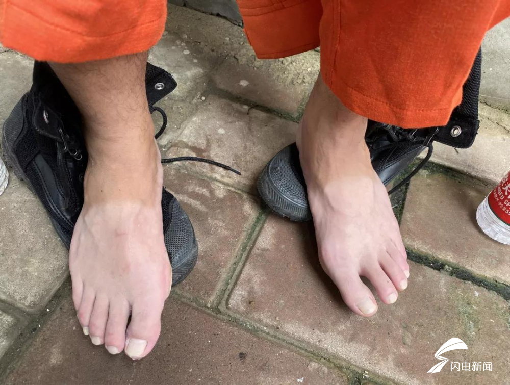 山东消防增援滁州抗洪|消防员老家被淹:"很想回家看看,但现场救援任务