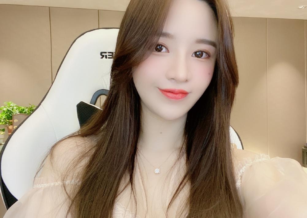 45w|斗鱼|土豪|女主播_新浪新闻