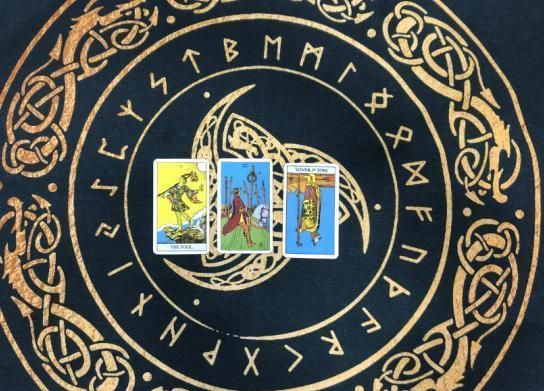 愚人和权杖六和权杖侍从逆位星星和高塔逆位和宝剑十我们今天要讲的是