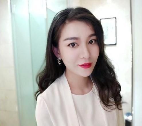 非诚勿扰"无臂女孩"与小伙牵手成功后,下台被甩的她现在如何|雷庆瑶