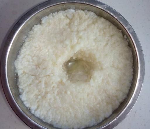 在利辛,一提起当地的特色小吃米酵子,人们会说孙集的好.