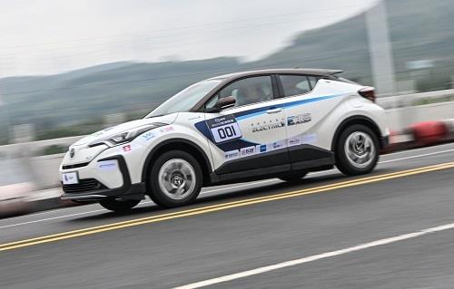 技能点拉满 第七届环青海湖电动汽车挑战赛迎来性能评测赛！