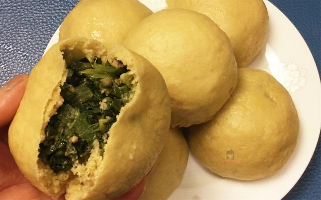 玉米面菜团子简单好吃的秘诀,不和面,不揉面,皮薄馅大真香