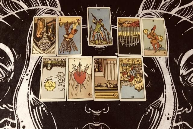 伽巫塔罗爱情占卜72228金牛座多角恋的伤痛停下思考