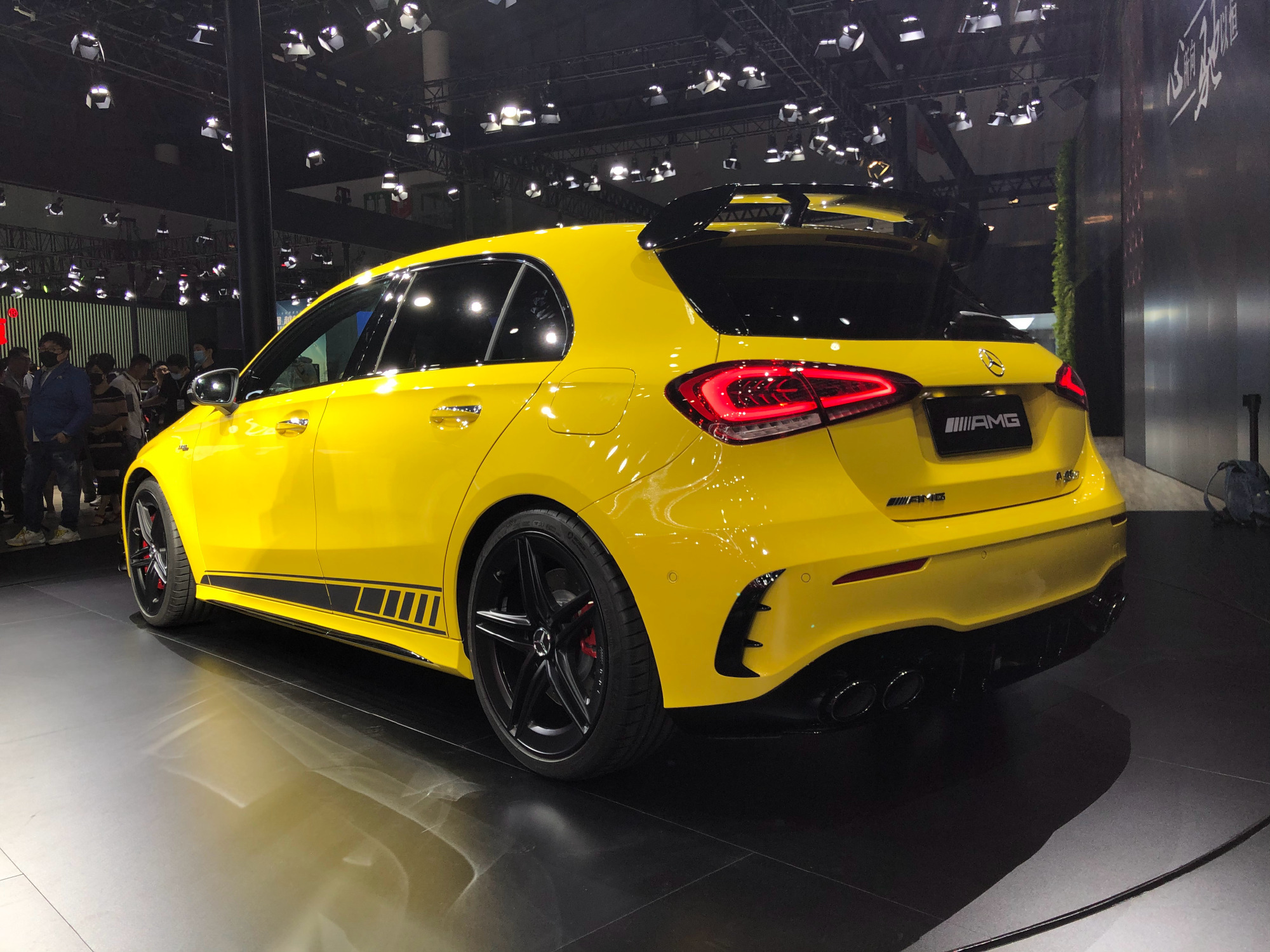 地表最强四缸车来袭!全新一代奔驰amg a45家族正式上市!