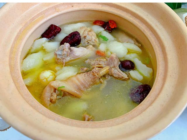 这汤女人要多喝,我家每月最少做两次,营养又滋补,早喝早受益