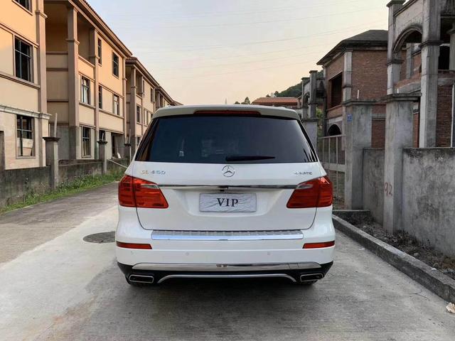 6l自然吸气发动机,最大功率 发动机340马力250kw,最大扭矩为460nm.