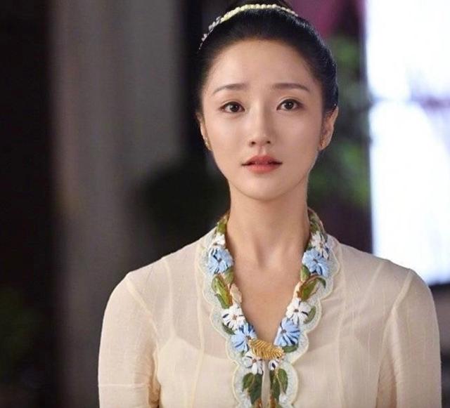 小娘惹才刚结束肖燕又迎来新甜宠剧男主还是霸总专业户