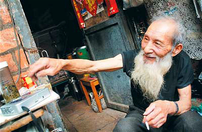 原因直指人性之恶|李继胜|裸模|子女_新浪新闻