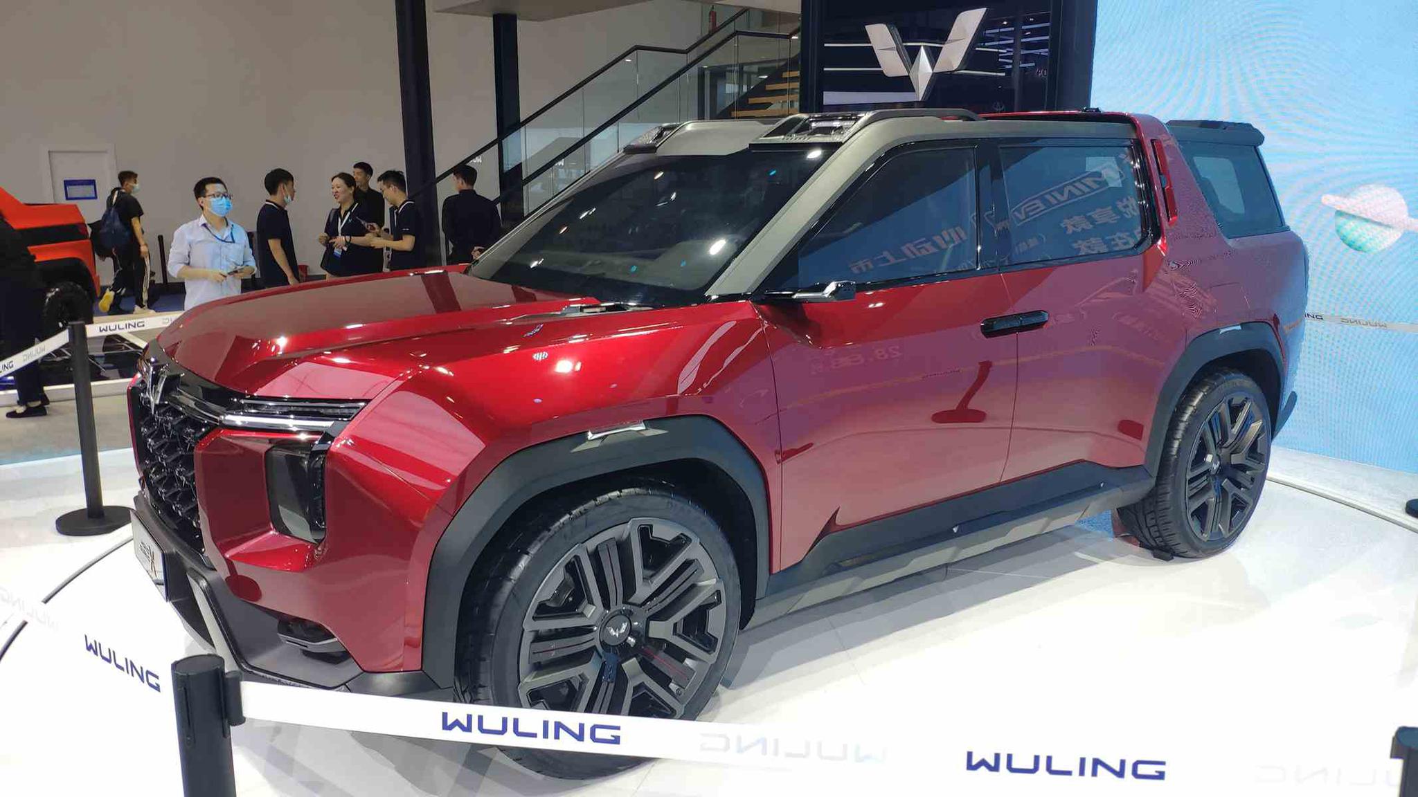 2020年成都车展五菱宏光侠概念车