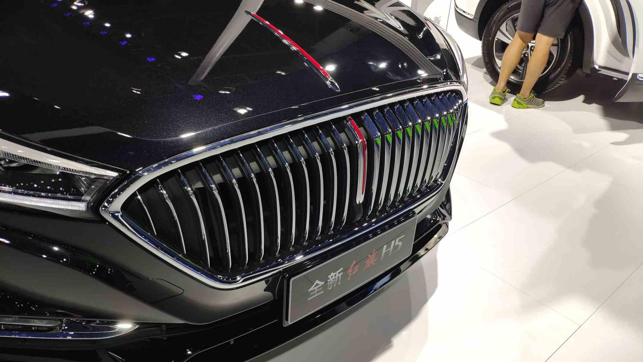 2020年成都车展:2020款红旗h5实车