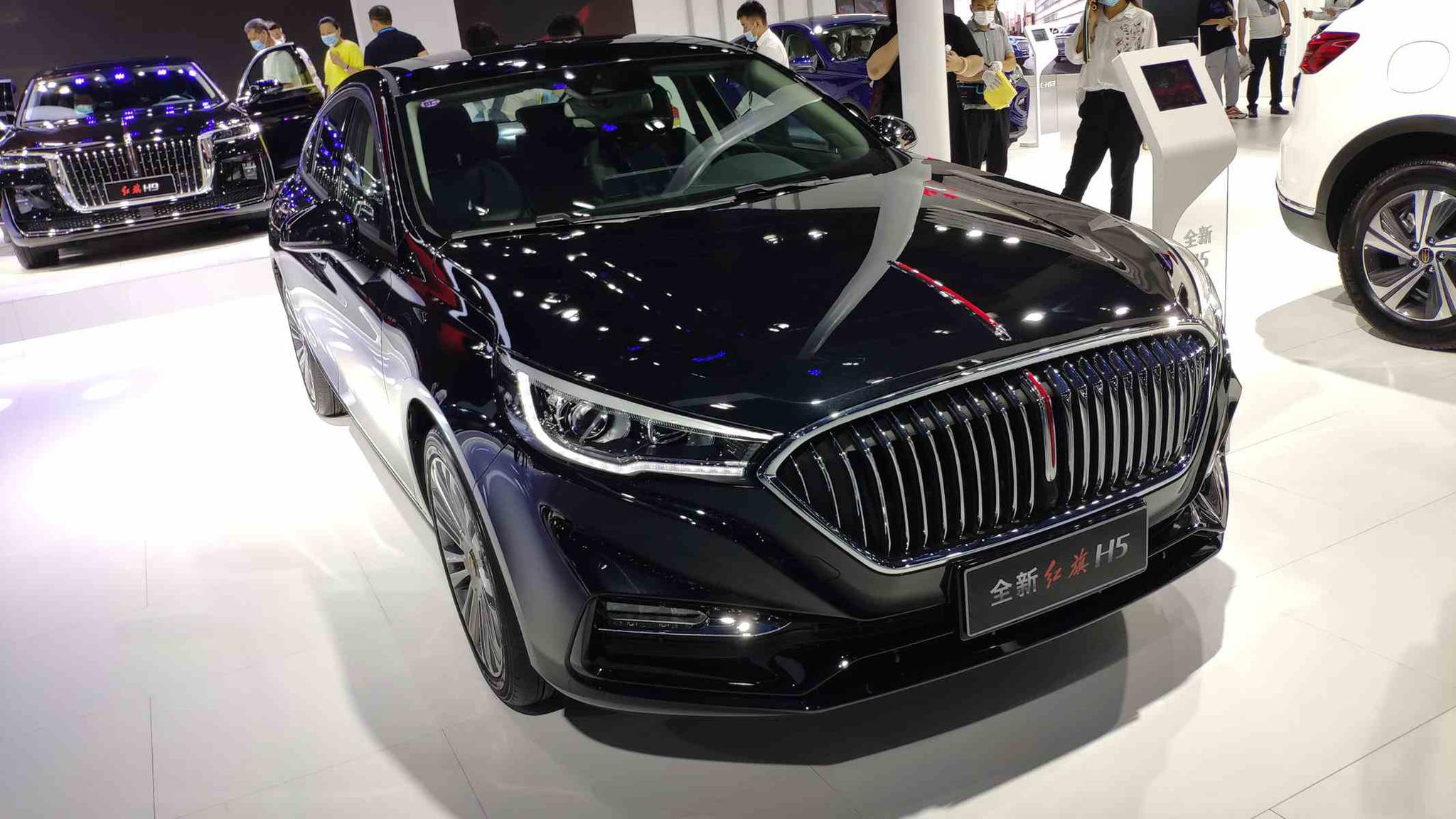 2020年成都车展:2020款红旗h5实车