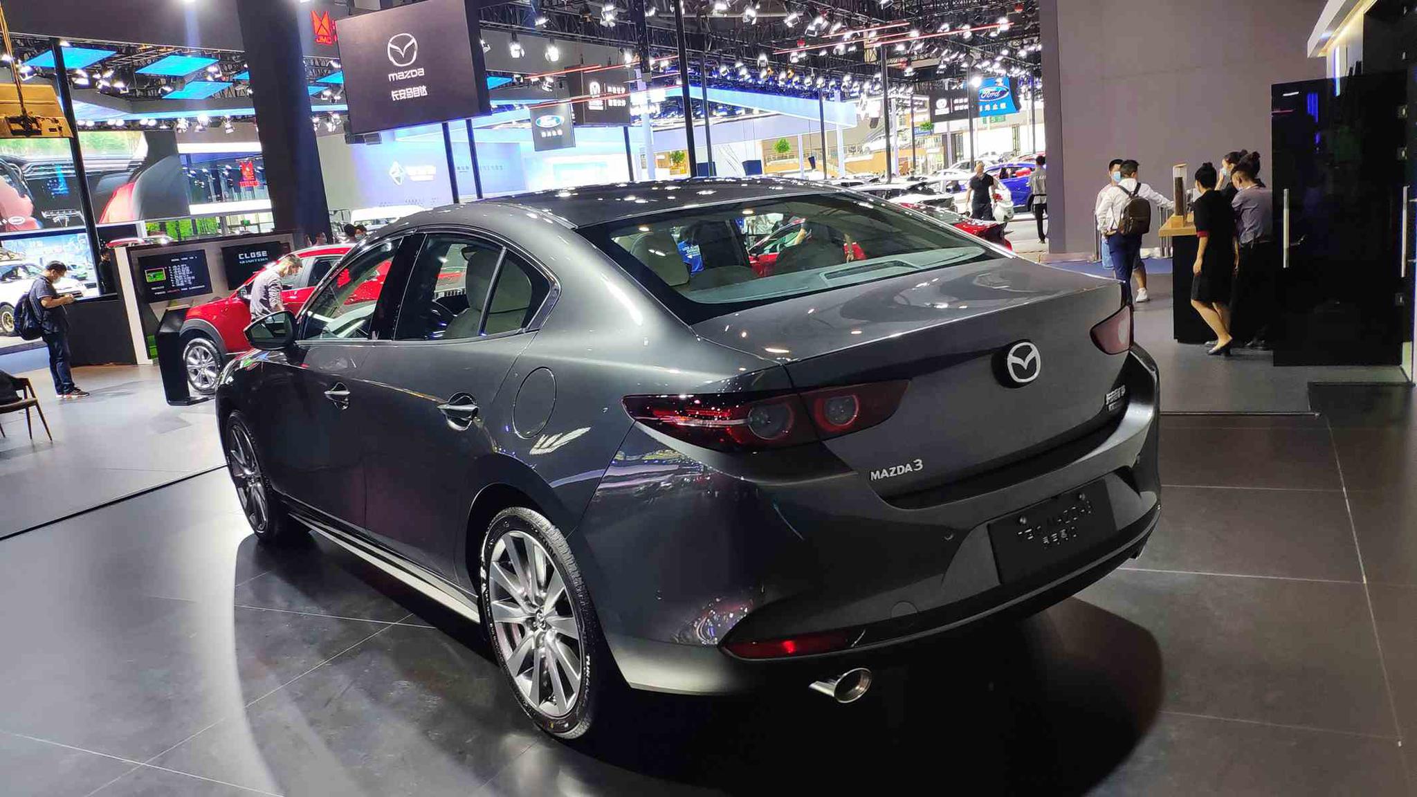 2020年成都车展:马自达3压燃版实车