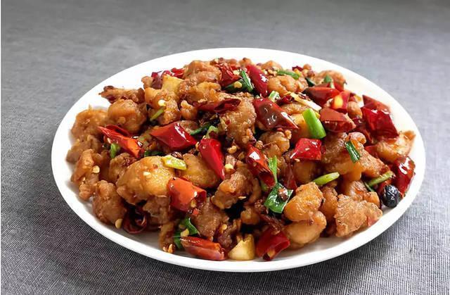 美食推荐:香酥鸡丁,芝士土豆烤大虾,红油扁豆,干拌肺片