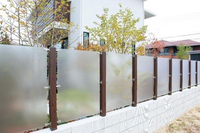 日本小院装玻璃围墙好看又通透网友装它还得安监控不实用