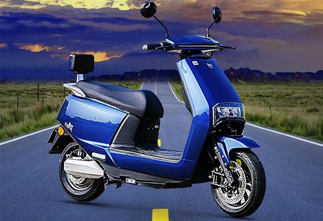 从外形来看,绿能风云相对简洁大方,但又不失沉稳,整车动感十足,可满足