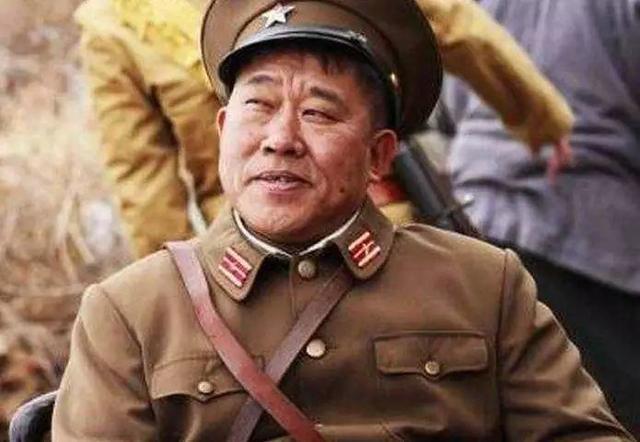 "歪嘴老戏骨"杜旭东,相貌丑陋还能娶妻?女儿长相也让人意外