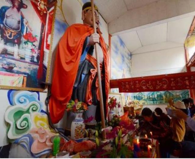 我国唯一供奉猪八戒的寺庙,内部装修简陋,600年来香火旺盛