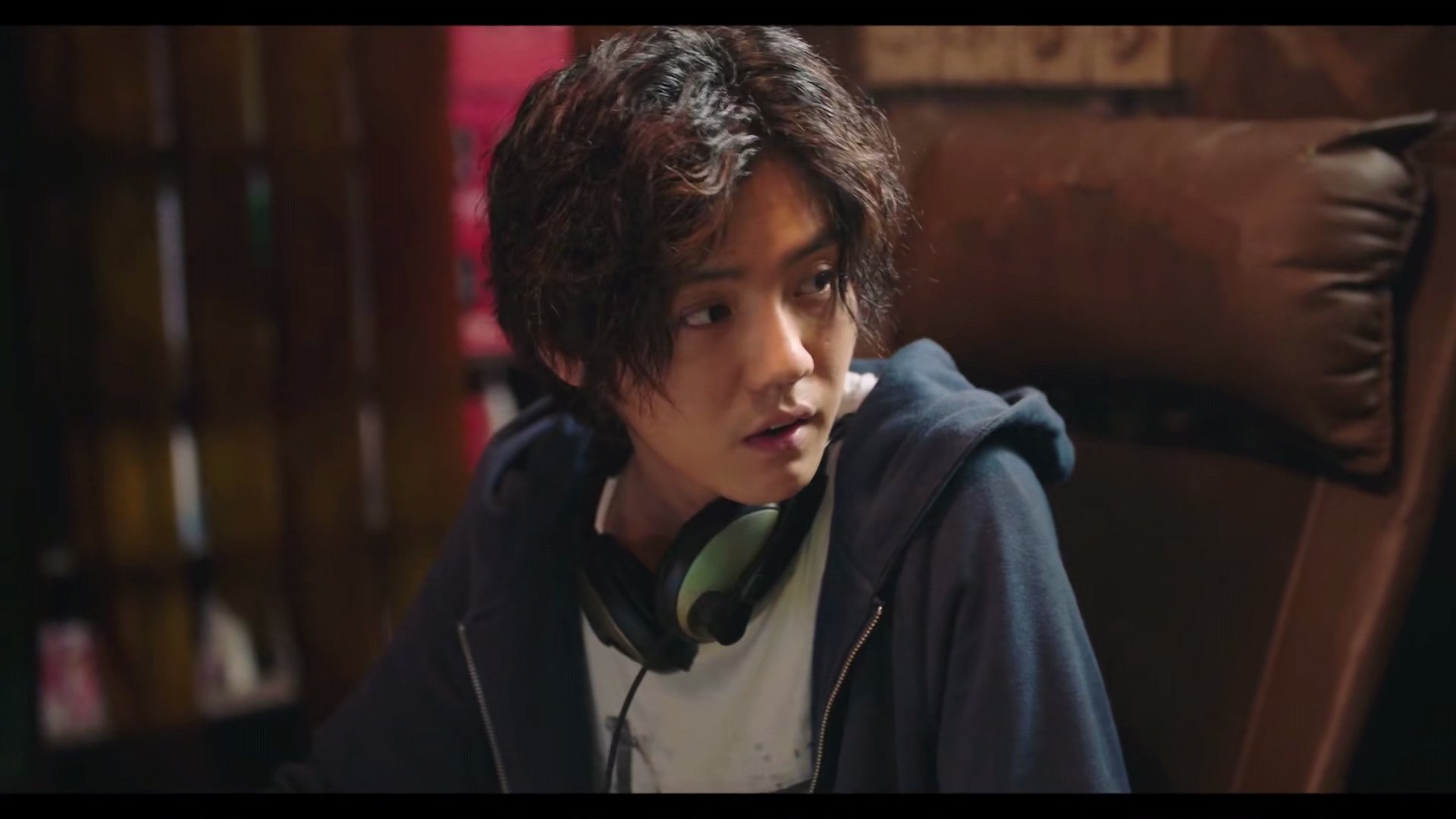 豆瓣7.9低了!《穿越火线》成大型真香现场,鹿晗凭演技一雪前耻