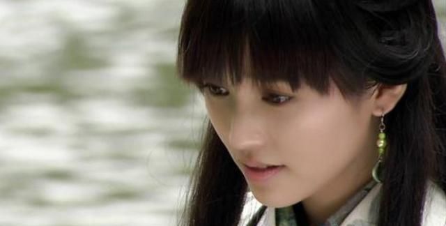 她出道即巅峰但却逐渐沦为圈中透明人如今渴望靠浪姐翻身