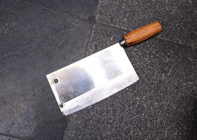 用了30年才知道,菜刀上的"小孔"作用这么大!解决了很多烦恼