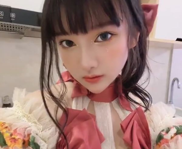 广州漫展jk事件后小尤奈首次发声不知反思还义正言辞