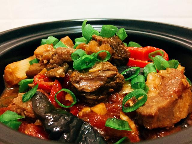 浓香入味的牛肉茄子煲,好吃到放不下筷子,配上米饭绝了