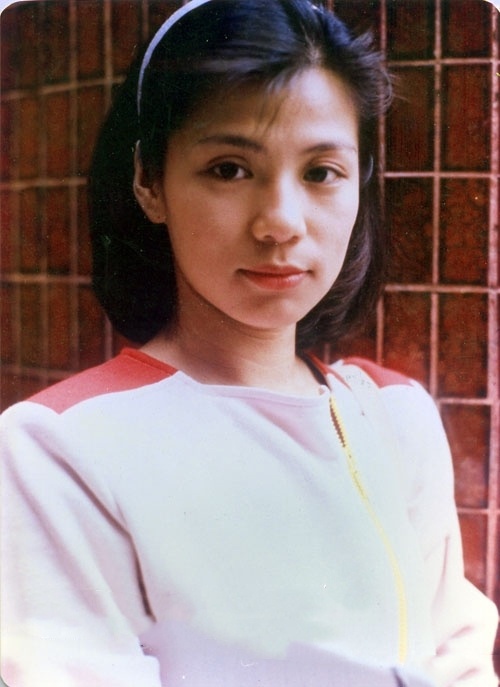 翁美玲未化妆的老照片,素颜,也是美美哒