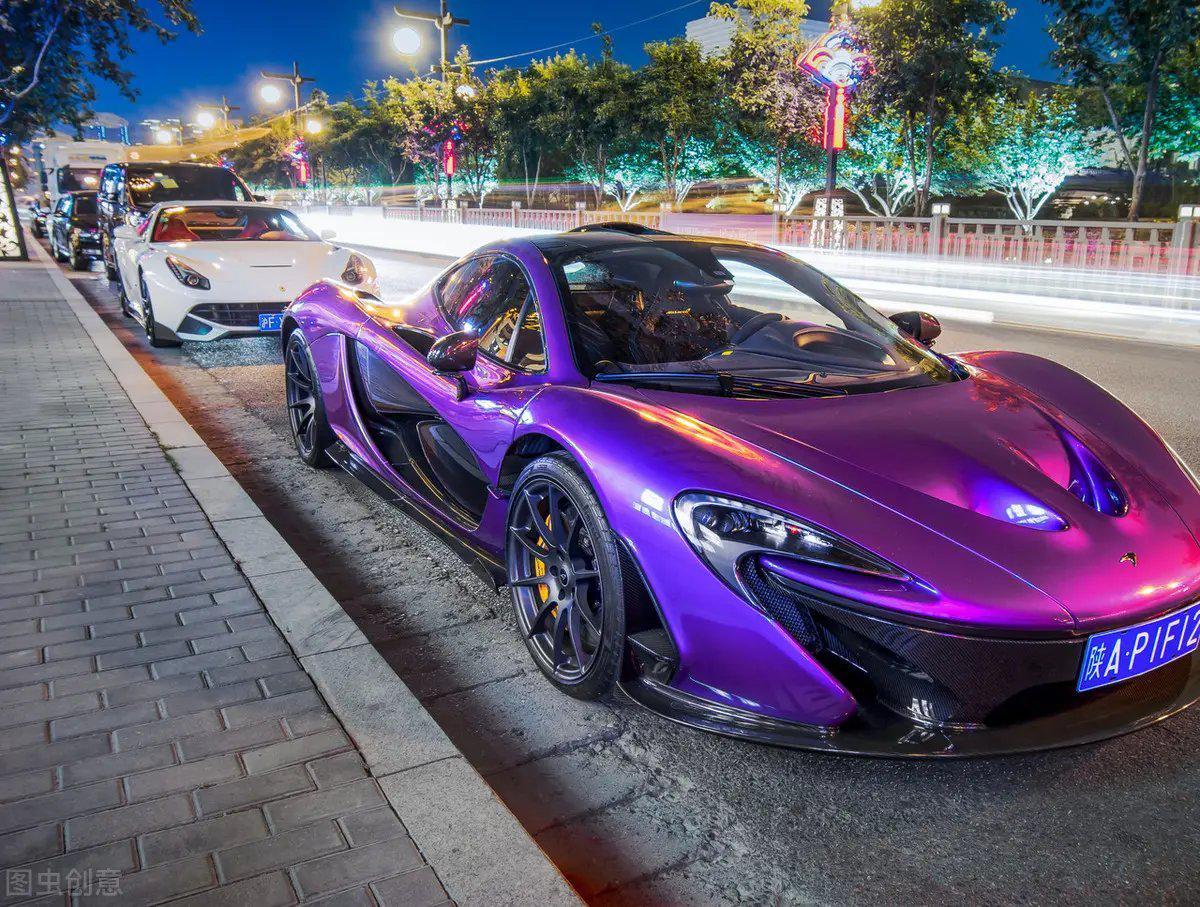 世界十辆最快超级跑车 1,bugatti chiron 2,轩尼诗毒液gt 3,布