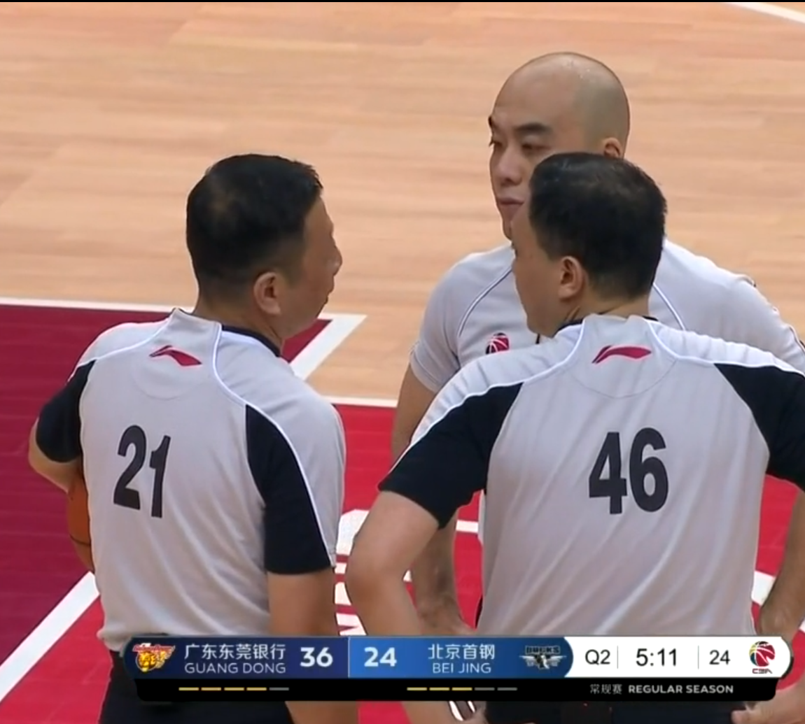 球迷:真脏|丛明晨|赵睿|林书豪_新浪新闻