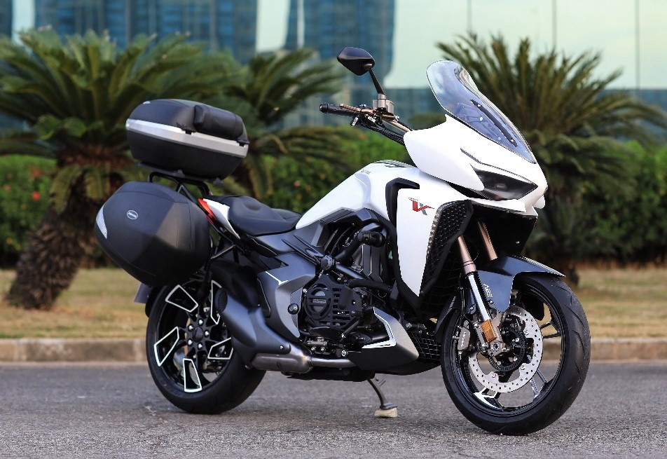 升仕310vx巡航旅行摩托正式亮相太子与巡航的完美结合