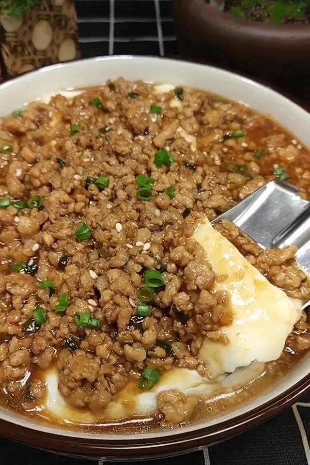 质地细嫩有光泽,口感舒适味道好,家常豆腐新做法,肉末内酯豆腐