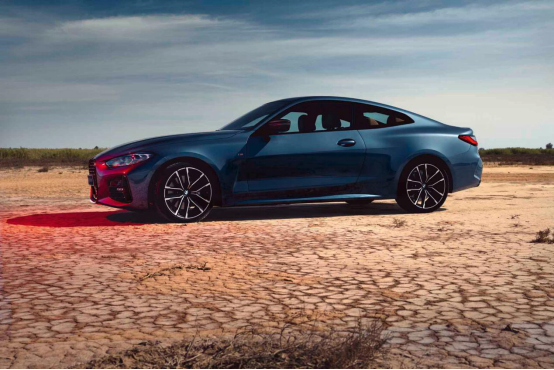 新一代撩妹神器，全新宝马4系预售36.50万起，搭2.0T发动机