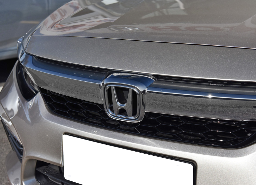 本田被“低估”的B级轿车起步就有194马力，车长近5米＋4.2L油耗
