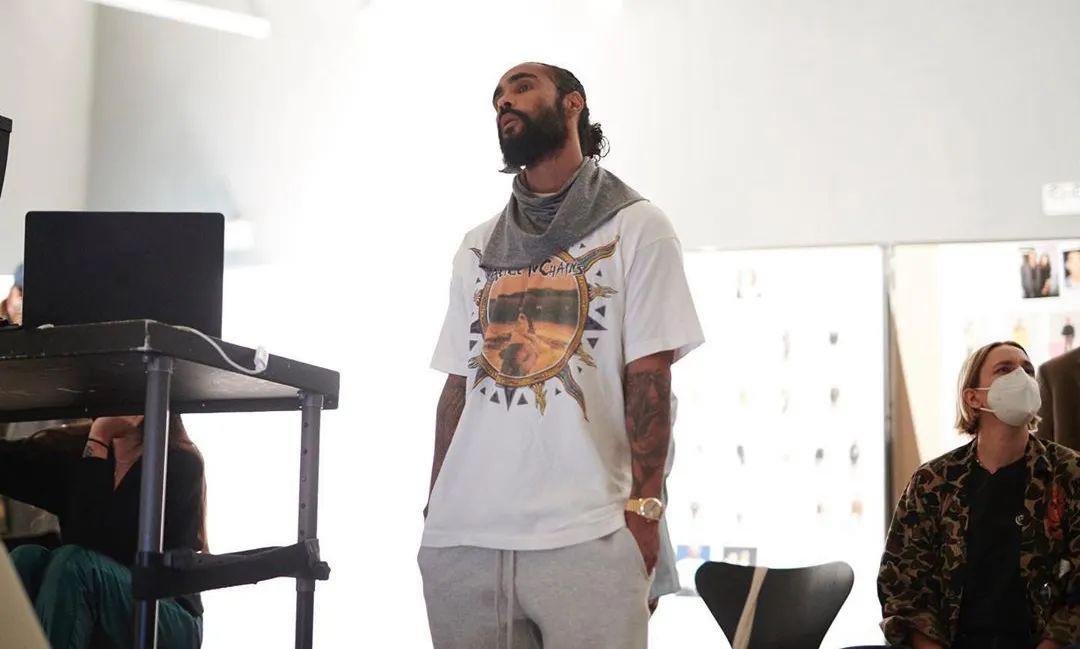 fearofgod主理人jerrylorenzo近日就在instagram中公布了