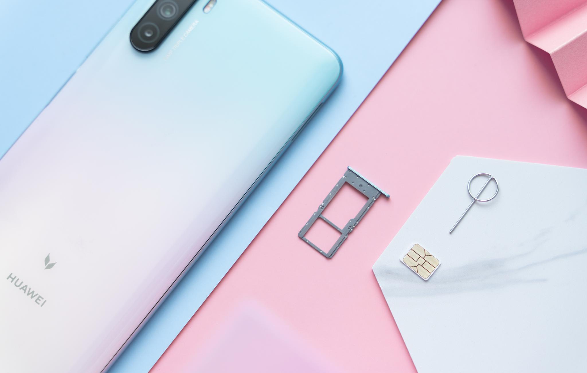 夏日里的一份清爽:华为麦芒9樱雪晴空图赏