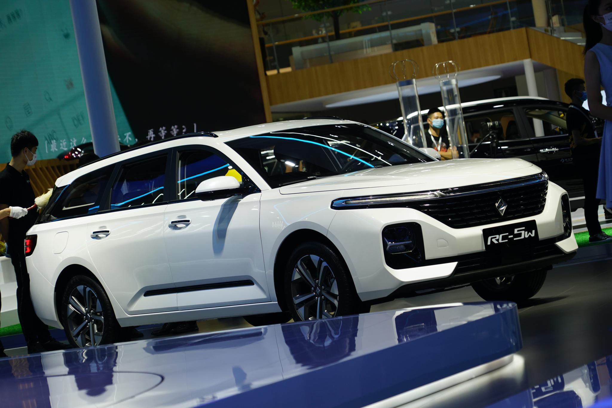 2020成都车展丨用设计传递惊喜 实拍新宝骏rc-5/rc-5w