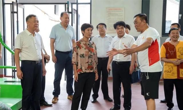 乔云萍一行先后到淄川体育公园,淄川鲁泰体育场,淄川区气排球馆,淄博