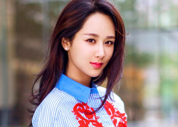 《青簪行》刚杀青，杨紫新剧已定？原著小说作者微博已经关注杨紫休闲区蓝鸢梦想 - Www.slyday.coM