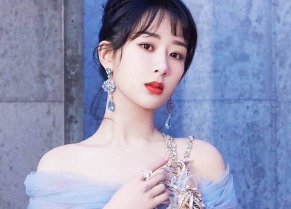 《青簪行》刚杀青，杨紫新剧已定？原著小说作者微博已经关注杨紫休闲区蓝鸢梦想 - Www.slyday.coM