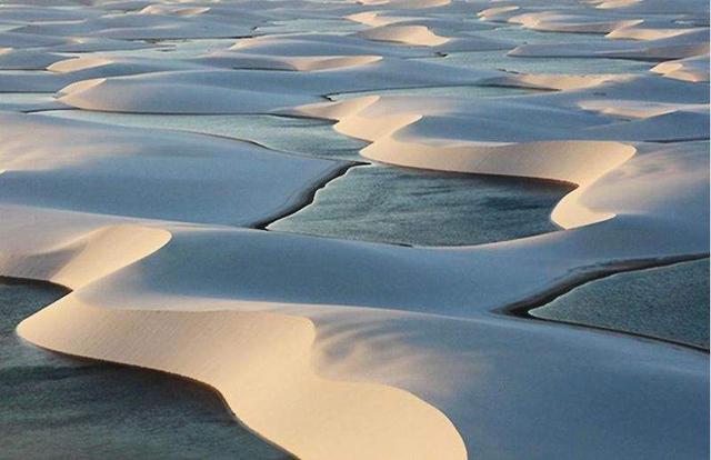 巴西不走寻常路的沙漠本应干燥荒凉却如梦境一般湖沙相拥