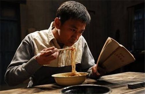 浙江考生林欢提前20分钟交卷,笑称“太简单”,最后考了多少分?|浙江|林欢|考生_新浪新闻