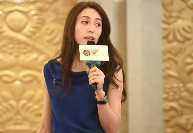 44岁巴特尔"女儿"32岁,儿子身高超2米,长得不像巴特尔