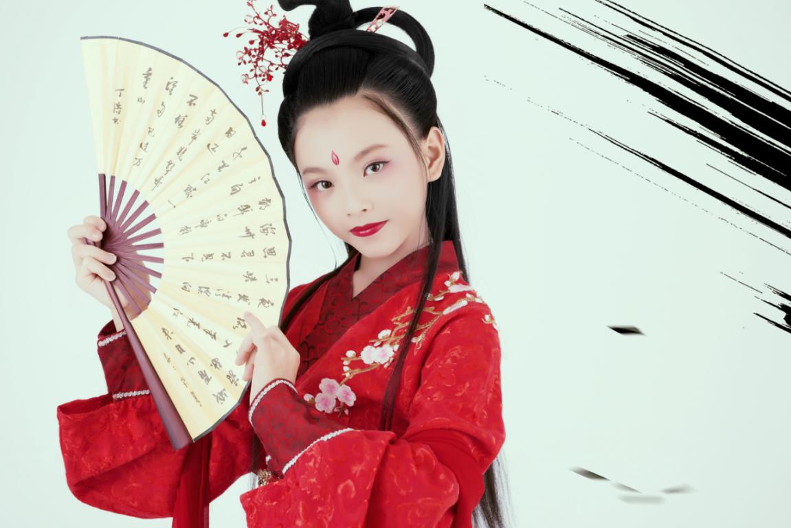 周玥彤天生丽质颜值与实力担当