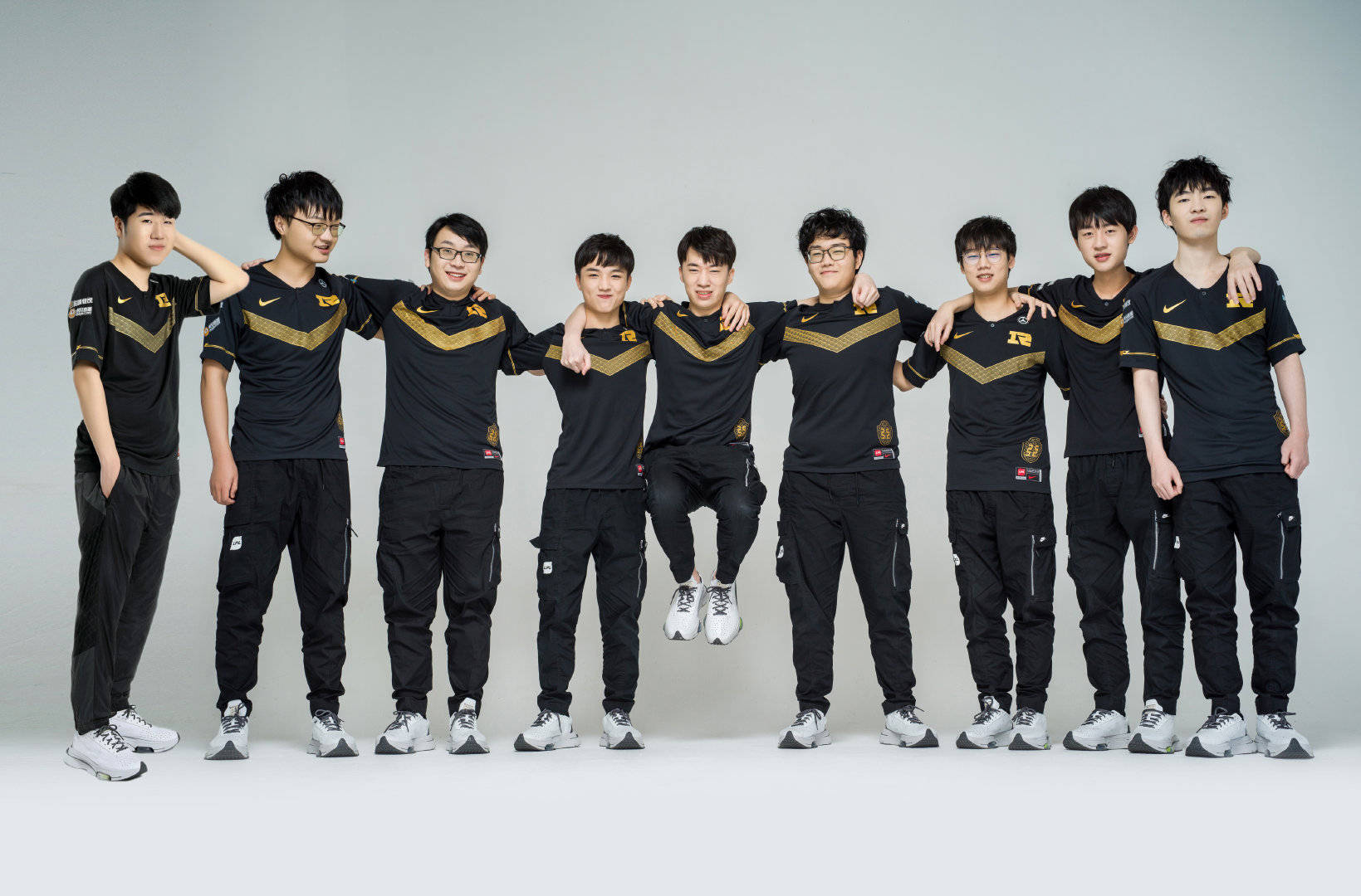 rng真的出大问题了?deft透露mata即将回国,疑似已经被开除