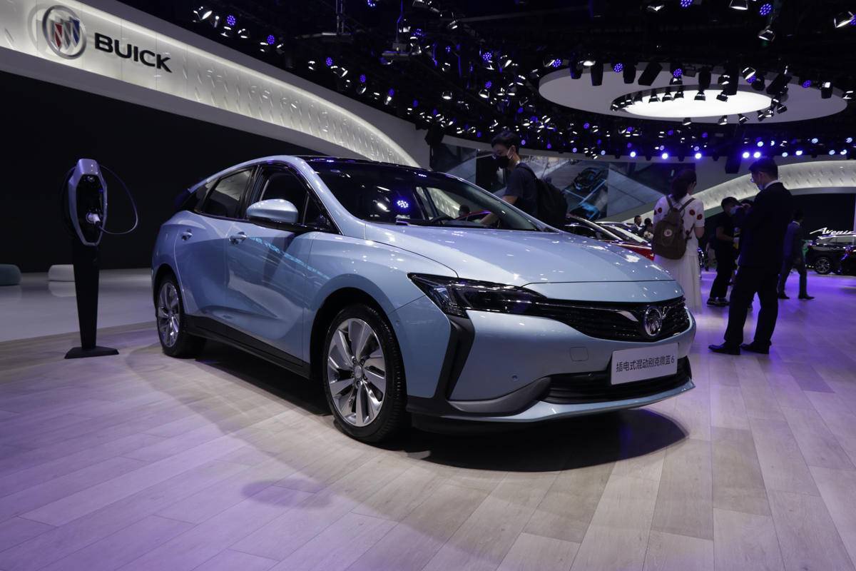 别克微蓝6 phev亮相成都车展 补贴后售价区间15.98万-17.98万元